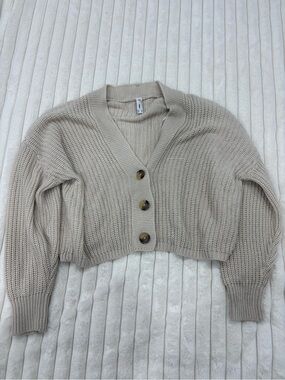Only Cropped V-Neck Button Cardigan - Beige
